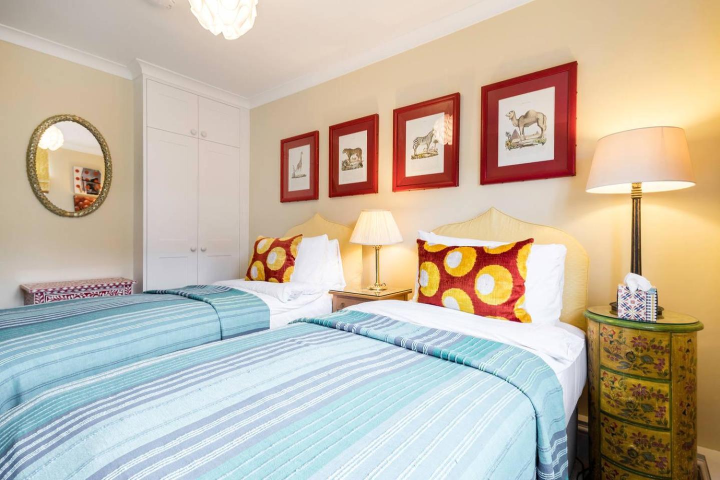 3 Bedroom Apartment On Portobello Road In Notting Hill London Ngoại thất bức ảnh